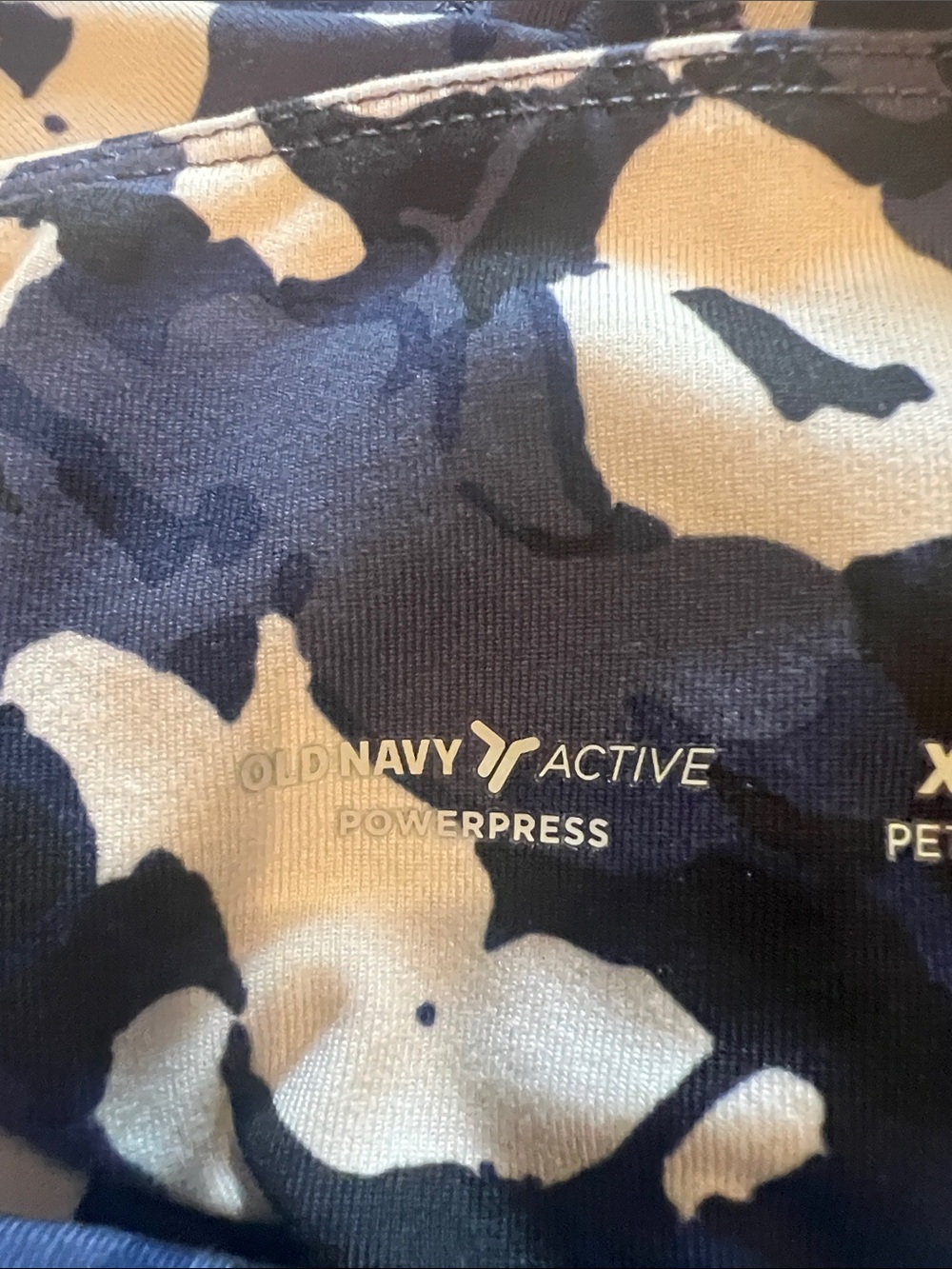 Old Navy Navy and White Floral Camo Leggings - Picture 9 of 9